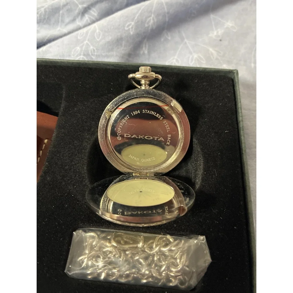 Dakota Pocket Watch Compass Silver Tone Japan Quartz Brown Leather Pouch Box Set
